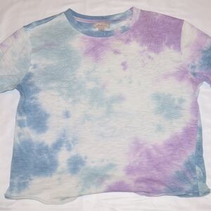 Wonderly Purple, Blue, and White Tie Dye Shirt, Women's M. In Good Condition.